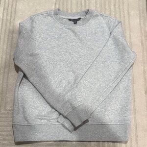gray crewneck from Banana Republic size xs!